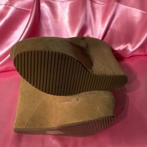 Women's Shoes - Aldo - Tan - 6.5